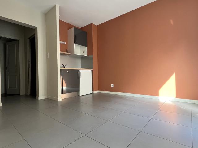 Studio location à Belfort, Saraz