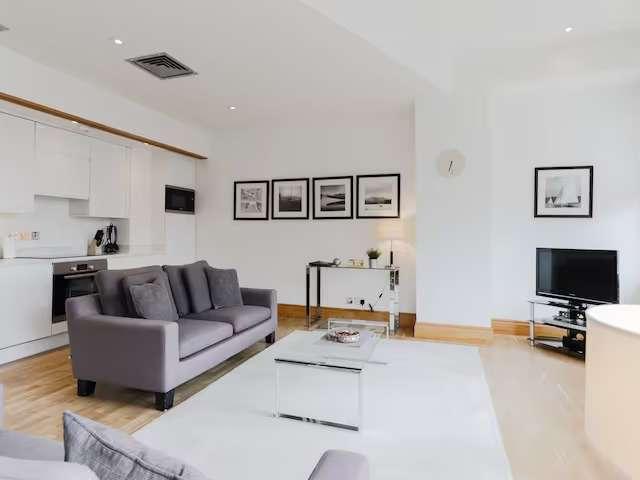 Studio for rent in Lyons, Greater London