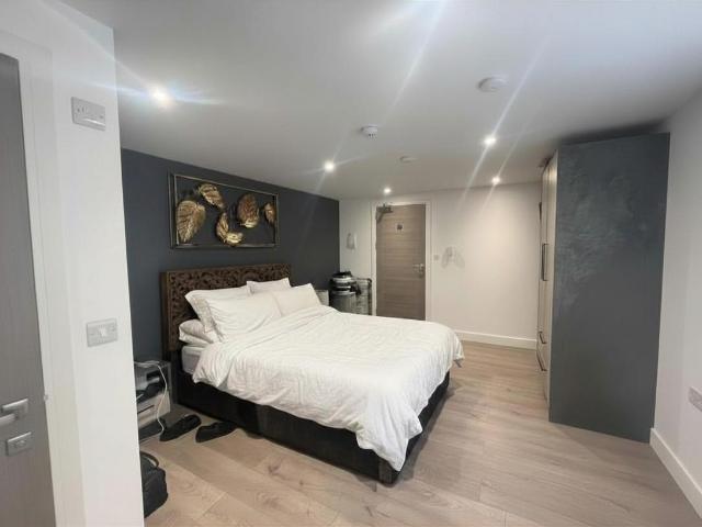 Studio for rent in Eastgate, Peterborough