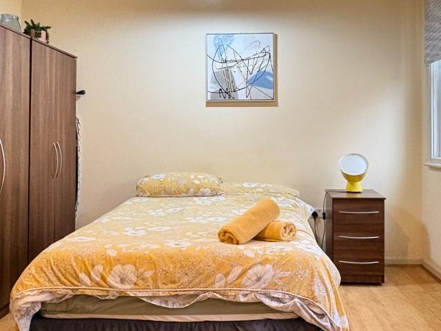 Studio for rent in Brondesbury, Isle Of Man