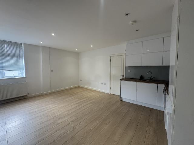 Studio for rent in Walton, Aylesbury