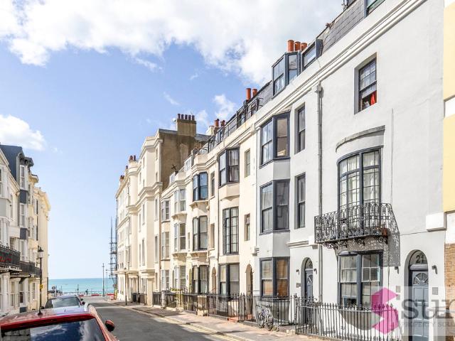 Studio for rent in Kemptown, Brighton & Hove