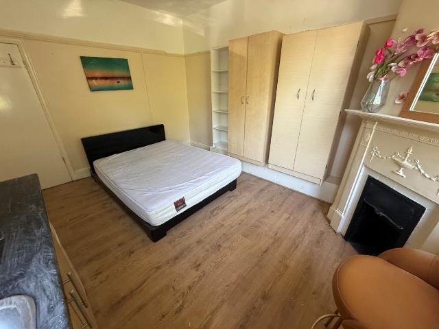 Studio for rent in Southgate, Greater London