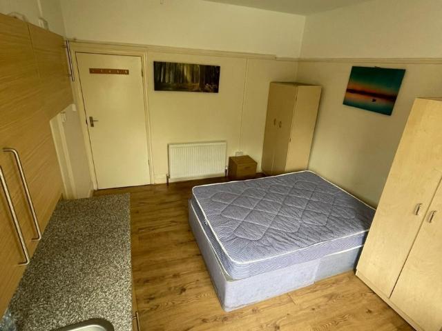 Studio for rent in Southgate, Greater London