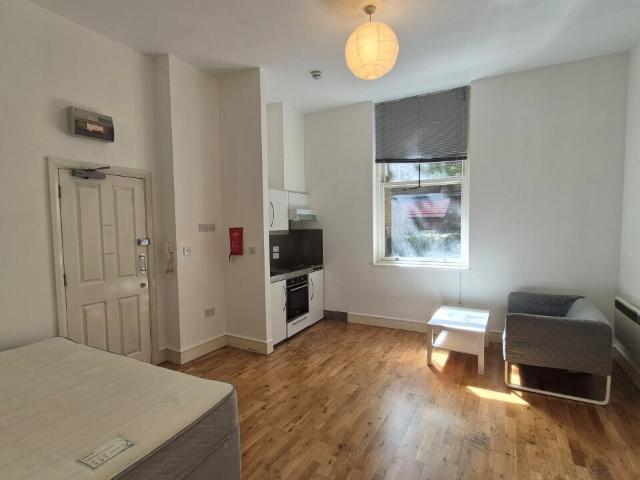 Studio for rent in West Kensington, Greater London