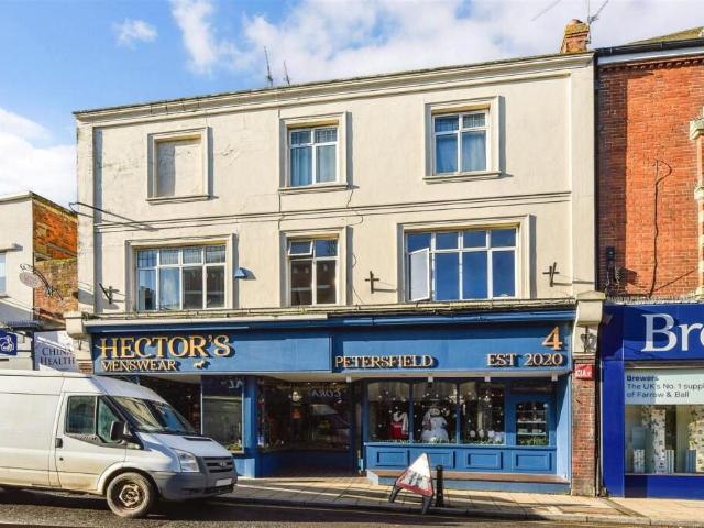 Studio for rent in Petersfield, Bolton Low Houses