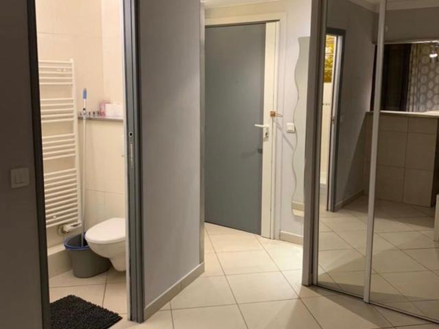 Studio location à Créteil, Chennevières-sur-marne