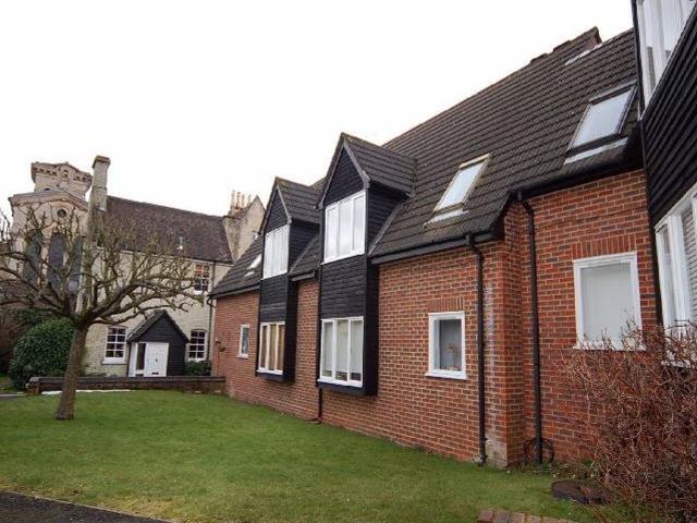 Studio for rent in St Albans, Five Acres