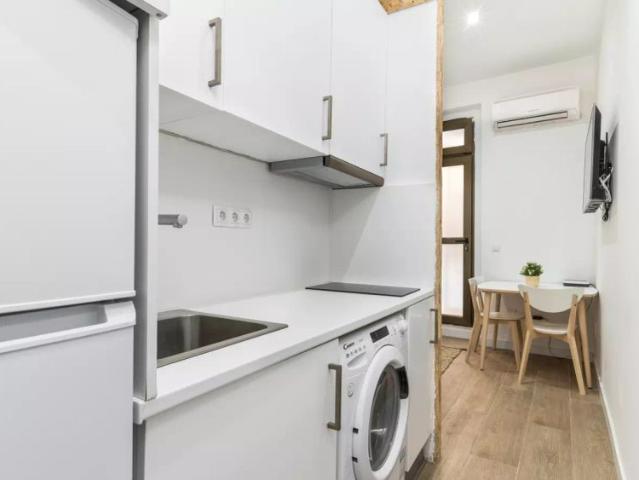 Estudio en alquiler en Salamanca, Madrid