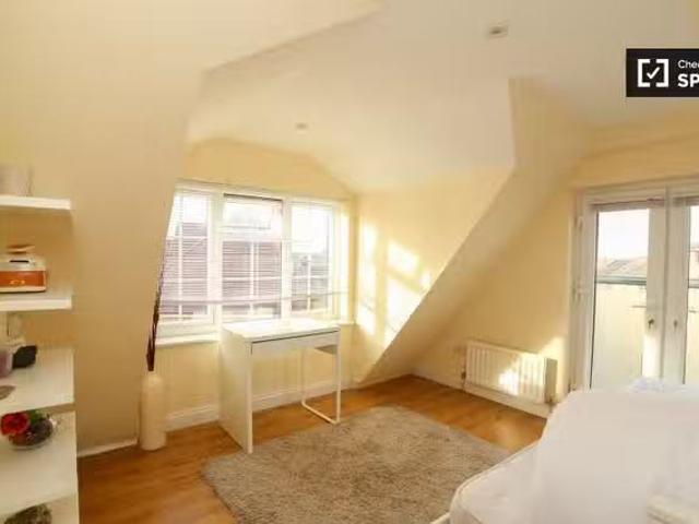 Apartment for rent in Barking Riverside, Greater London