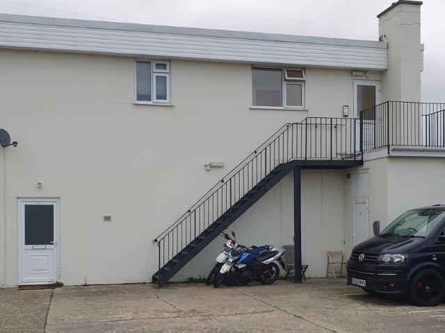 Studio for rent in Poole