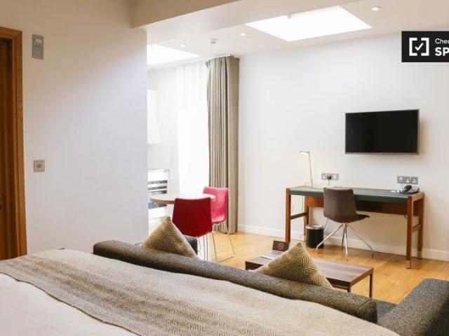 Studio to rent in Bluebell, North Tipperary