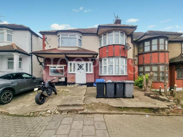 Studio for rent in Dollis Hill, Greater London