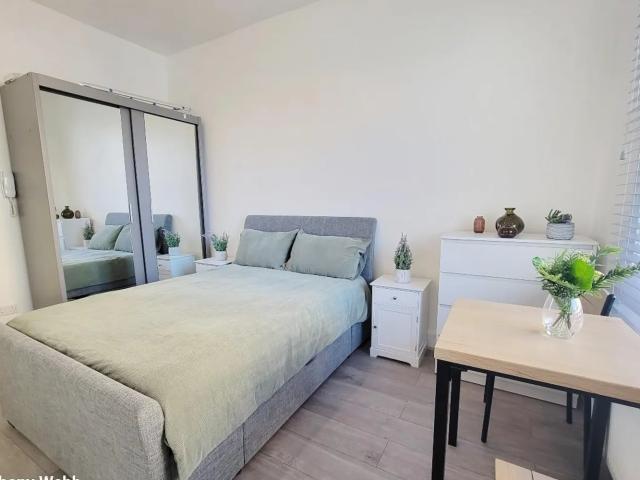 Studio for rent in Islington, Greater London