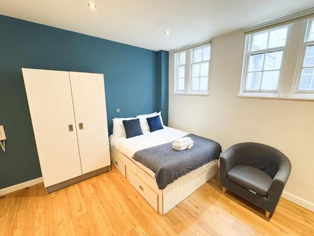 Studio for rent in City Centre, Feckenham