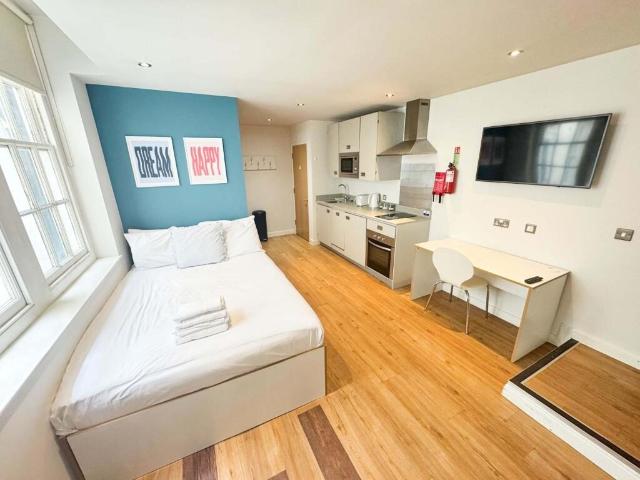 Studio for rent in City Centre, Feckenham
