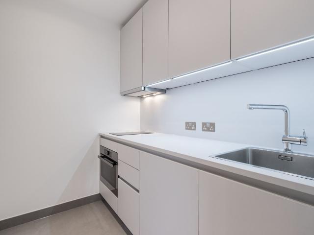 Studio for rent in South Hampstead, Greater London