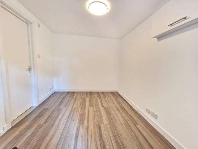 Studio for rent in Wealdstone, Greater London