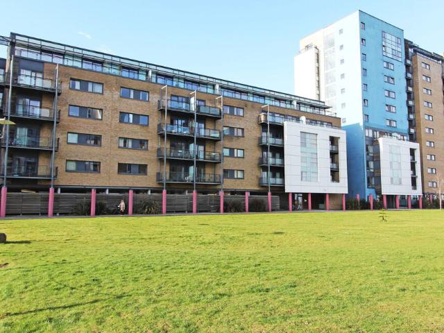 Studio for rent in Cardiff International Sports Village, Falcon Lodge