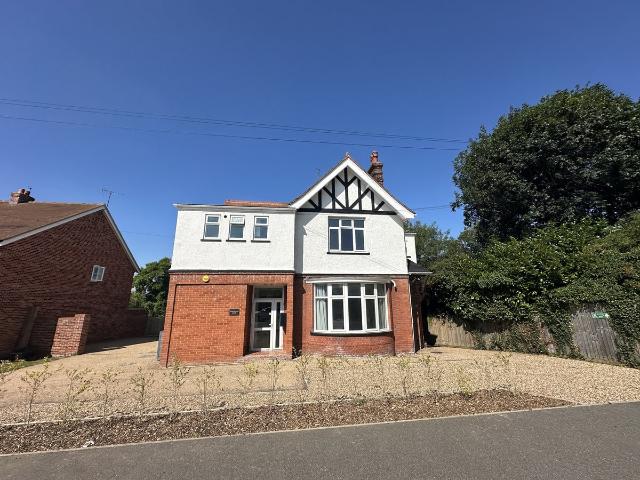 Studio for rent in Brightlingsea, Dale Hill