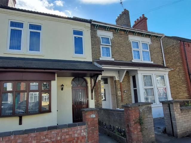 Studio for rent in Eastgate, Peterborough