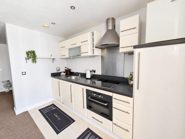Studio for rent in Old Town, Southampton