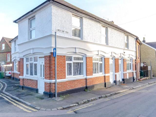Studio for rent in Midway, Kent
