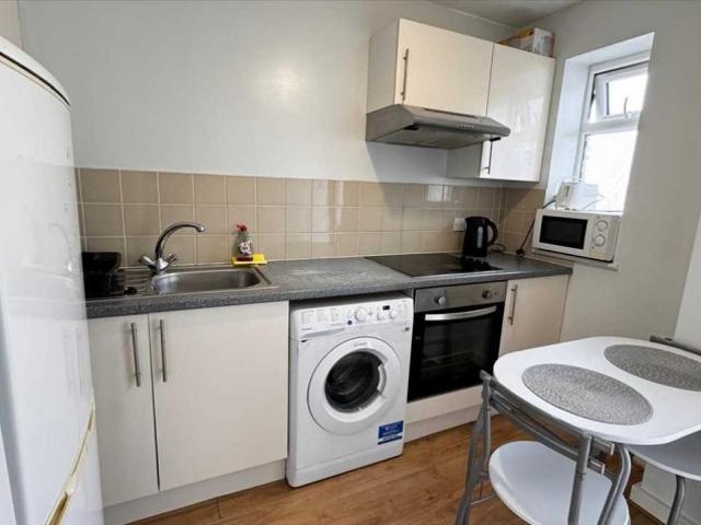 Studio for rent in Hollingbury, Brighton