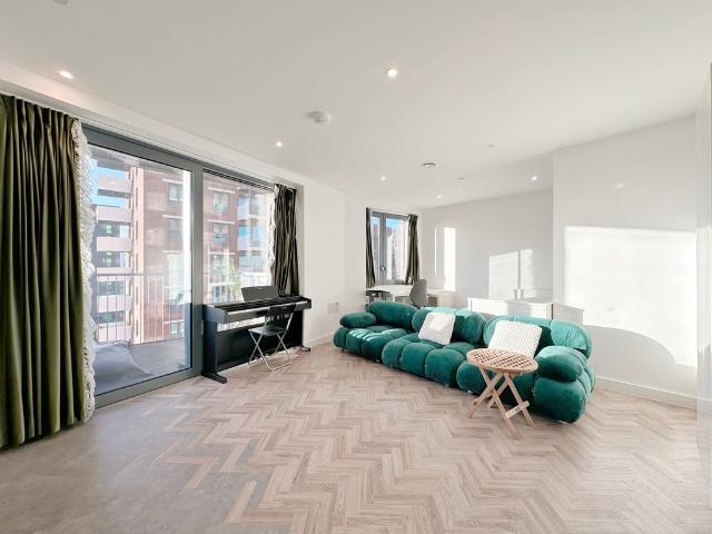 Studio for rent in Greater London