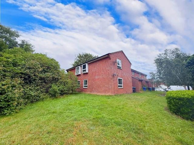 Studio for rent in Canford Heath, Poole
