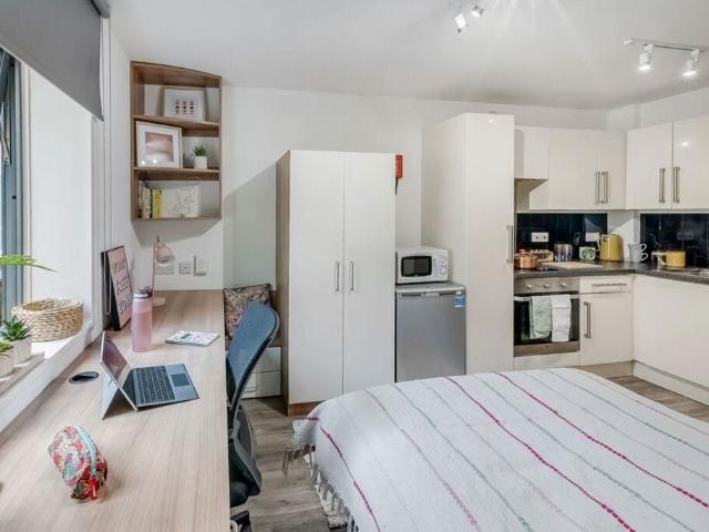 Studio for rent in Stokesby, Norfolk