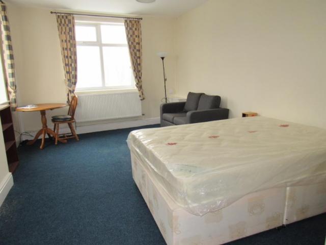 Studio for rent in Ladybarn, Manchester