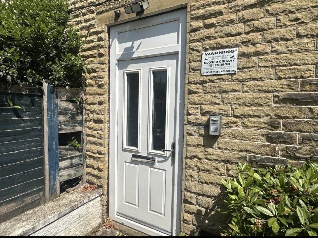Studio for rent in Hillhouse, Huddersfield