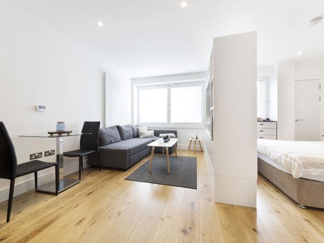Studio for rent in London Borough of Lewisham, Ladywell