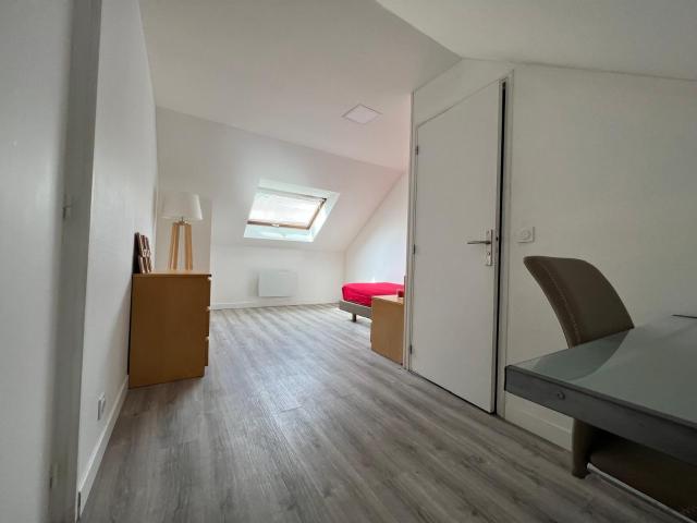 Studio location à Palaiseau, Morangis
