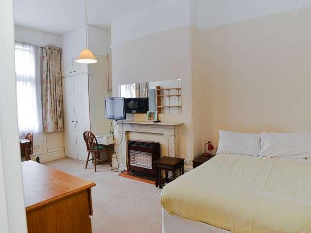 Studio for rent in Notting Hill, Greater London