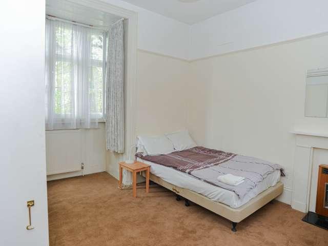 Studio for rent in Notting Hill, Greater London