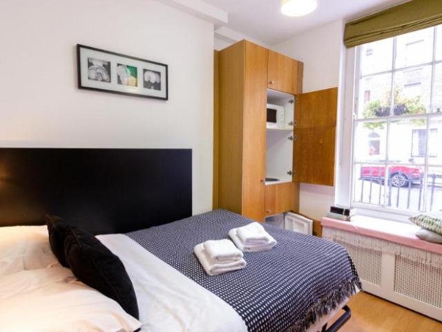 Studio for rent in Chalk Farm, Greater London