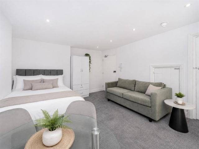 Studio for rent in Brunswick, Brighton & Hove