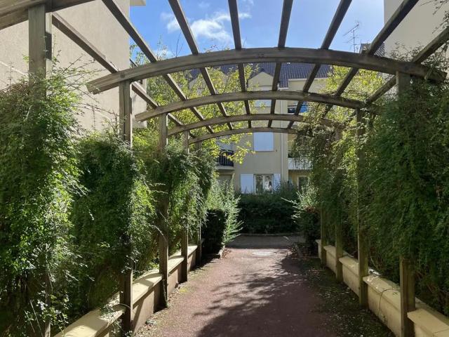 Studio location à Versailles, Plaisir
