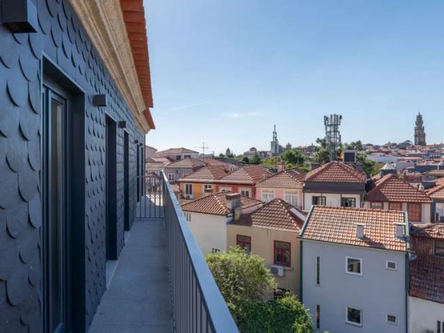 Estúdio alugar em Conjunto Urbano da Ribeira, Porto