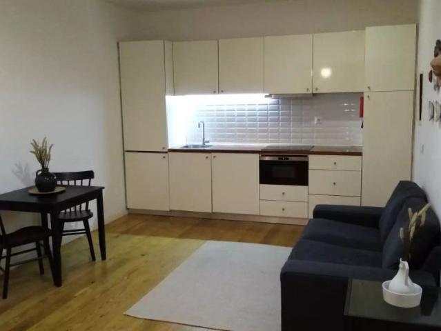 Estúdio alugar em Porto, Cedofeita
