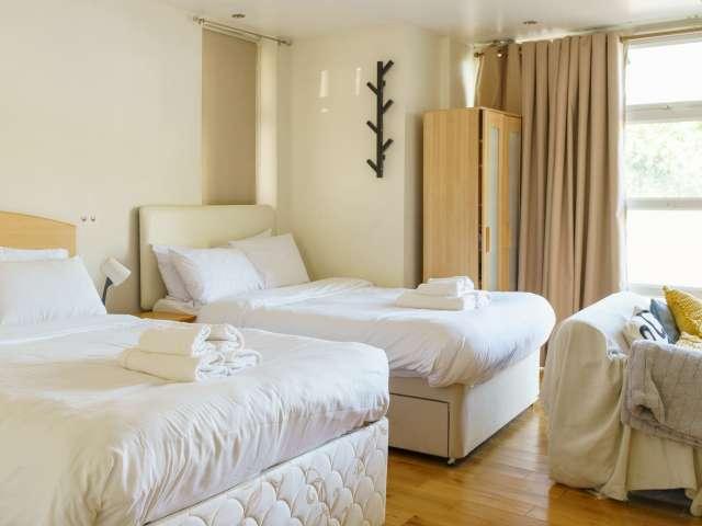 Studio for rent in Kennington, Greater London