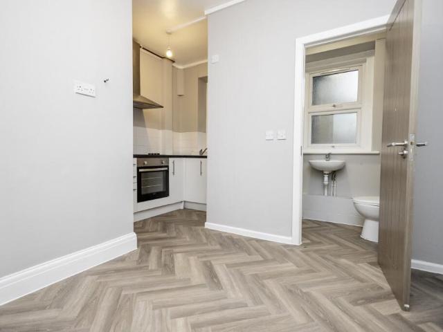 Studio for rent in West Cliff, Bournemouth