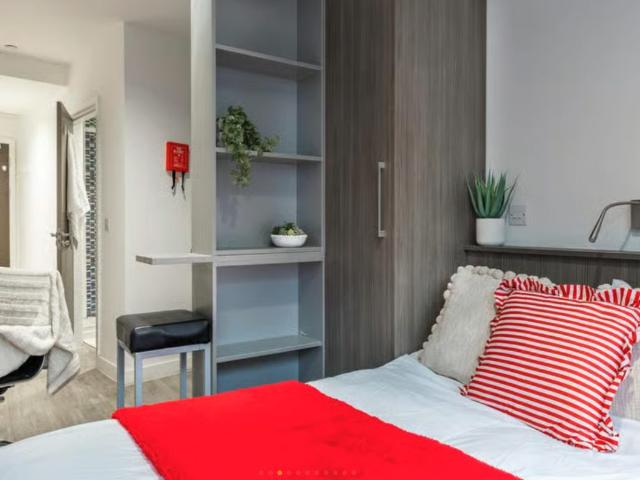 Studio for rent in City Centre, Feckenham