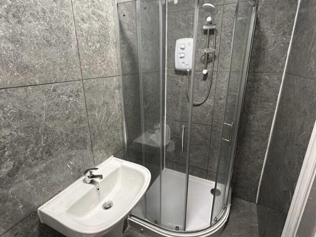 Studio for rent in Littleover, East Midlands