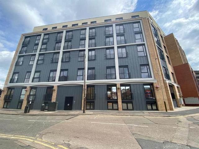 Studio for rent in St Matthew's, Old Wharf