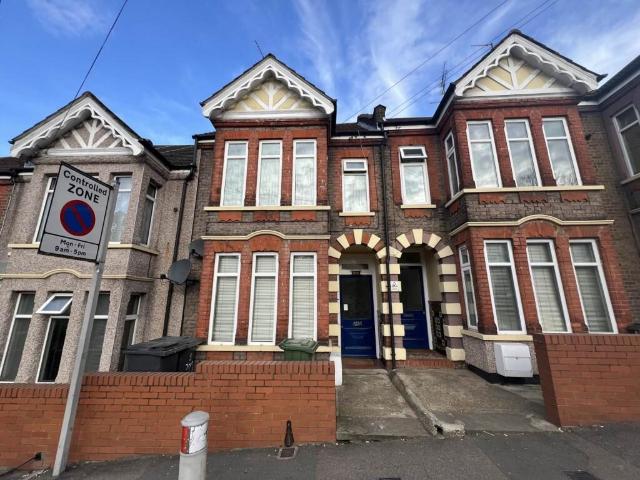 Studio for rent in Spring Park, Luton