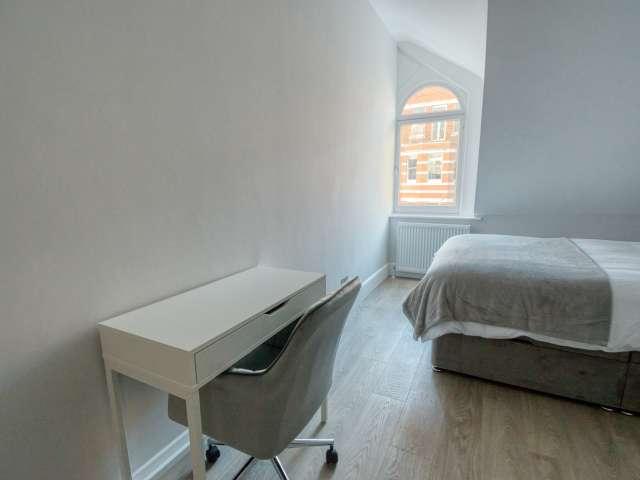 Studio for rent in Earl's Court, Greater London