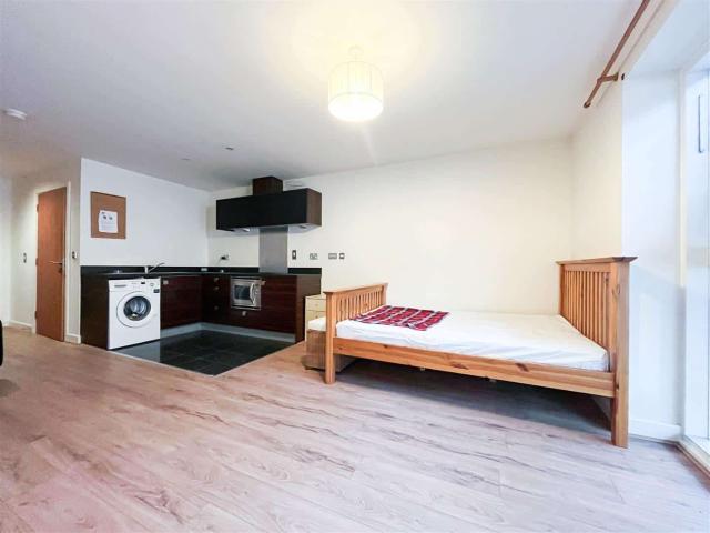 Studio for rent in Ladywood, West Midlands